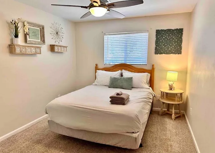 Holiday home Creek Side 1 Mile From Downtown And Hiking *