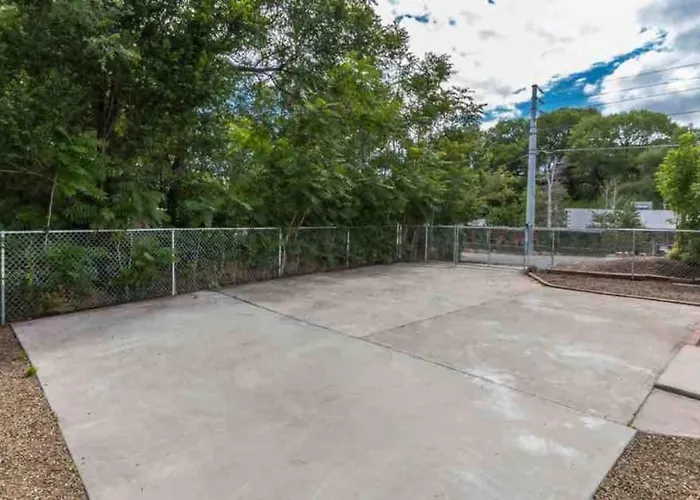 Holiday home Creek Side 1 Mile From Downtown And Hiking