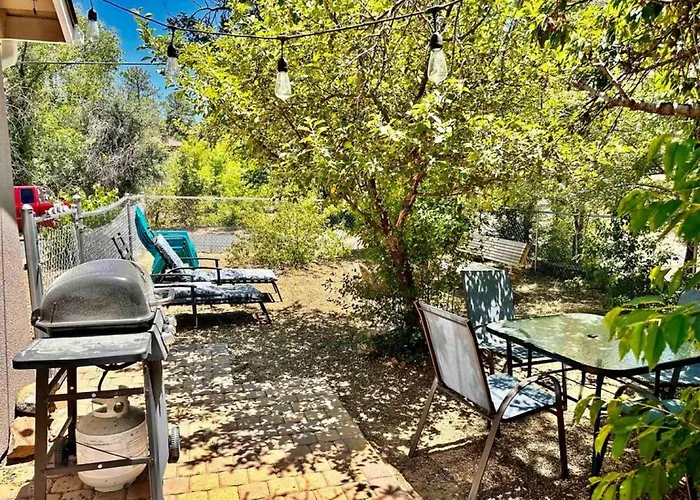 Holiday home Creek Side 1 Mile From Downtown And Hiking *